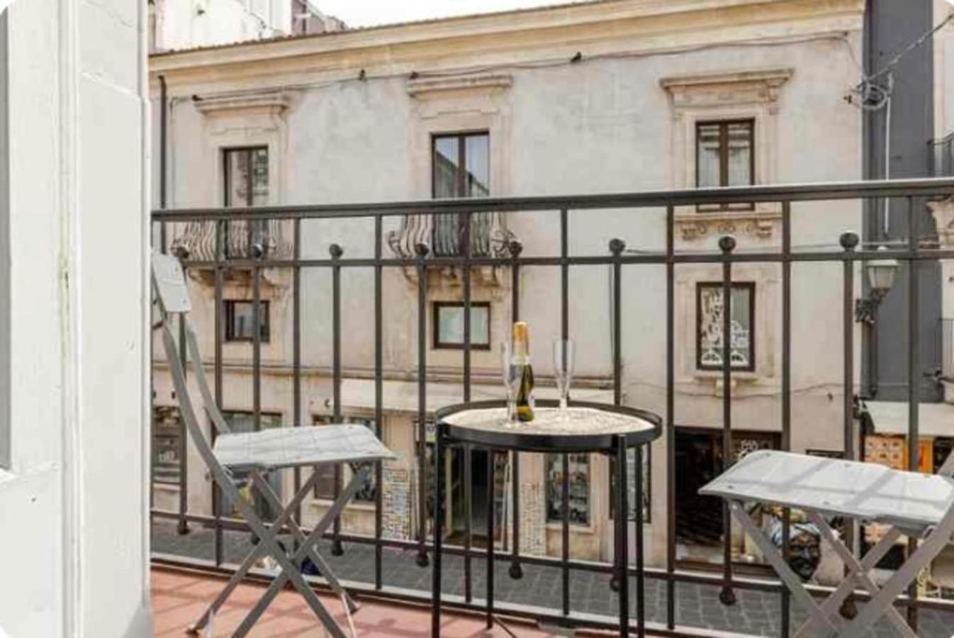 Villa San Martino House Al Duomo Aeroporto di Catania Fontana Rossa Esterno foto